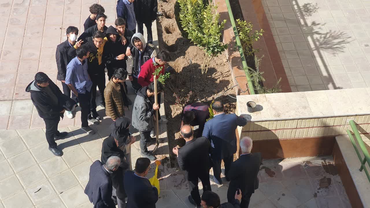 روزدرختکاری