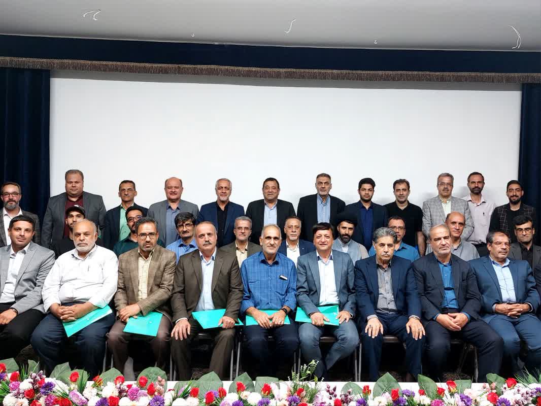 اولین جلسه شورای دبیران