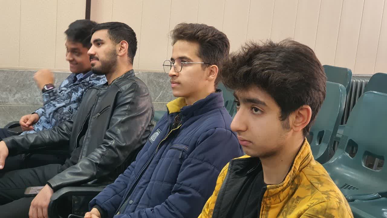 جلسه خبرنگاران در تاریخ خبرگزاری پانا