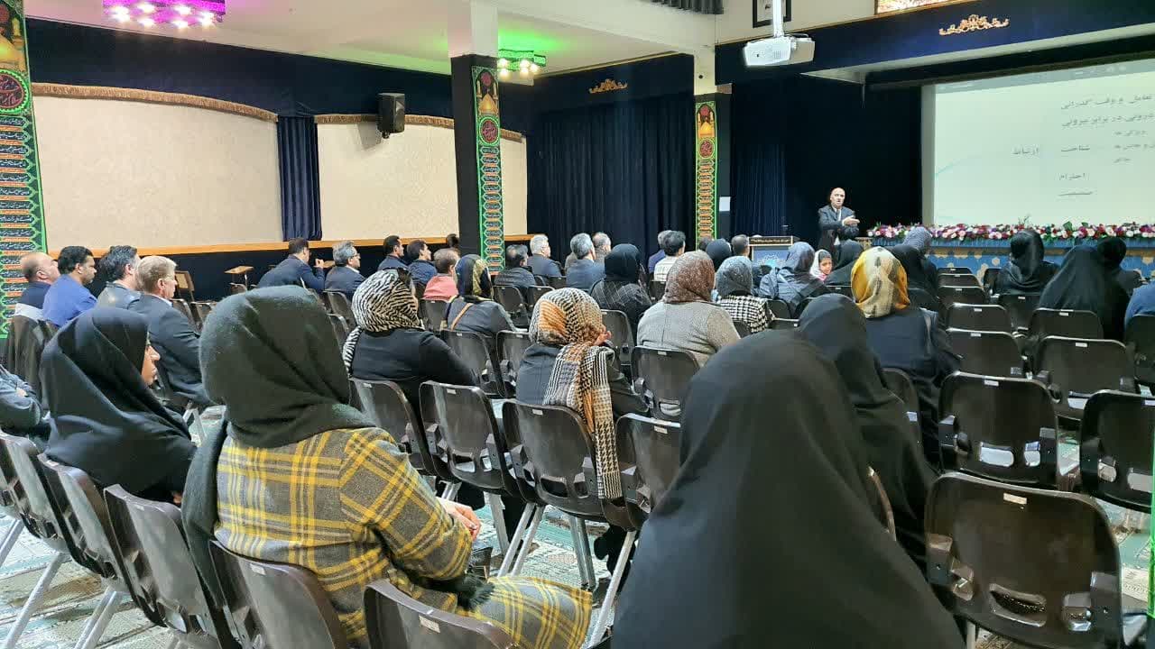 جلسه عمومی انجمن اولیا و مربیان